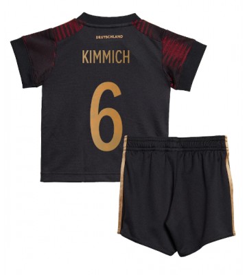 Niemcy Joshua Kimmich #6 Koszulka Wyjazdowych Dziecięca MŚ 2022 Krótki Rękaw (+ Krótkie spodenki)